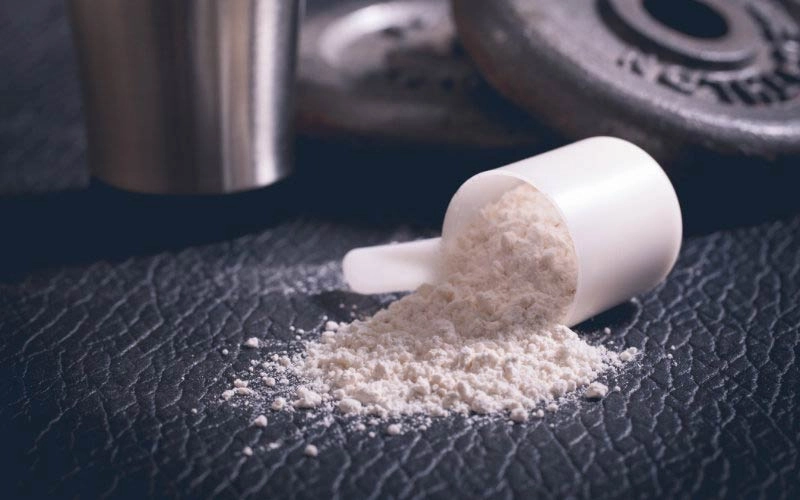 مقایسه پودر پروتئین کازئین و وی: 7 تفاوت و شباهت کلیدی